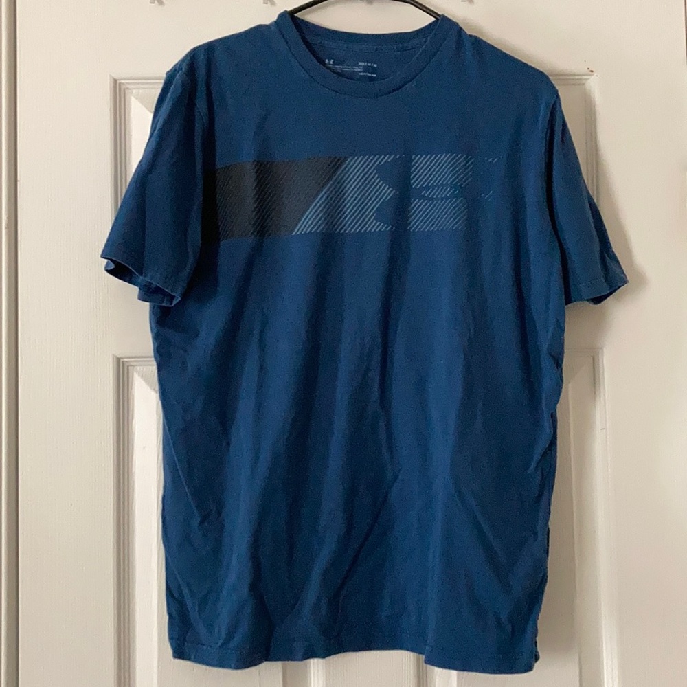 UA: Tee Shirt medium